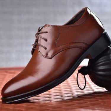 Men's Pointed Toe Black Shoes: Stylish & Sleek