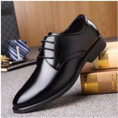 Men's Pointed Toe Black Shoes: Stylish & Sleek