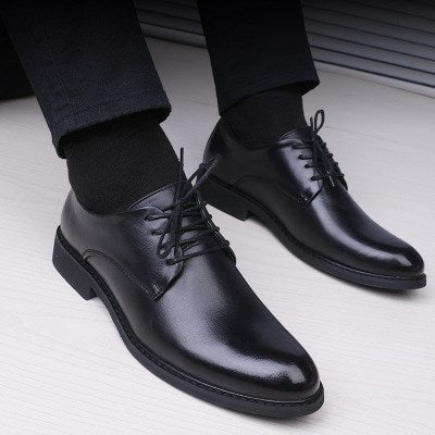 Men's Pointed Toe Black Shoes: Stylish & Sleek