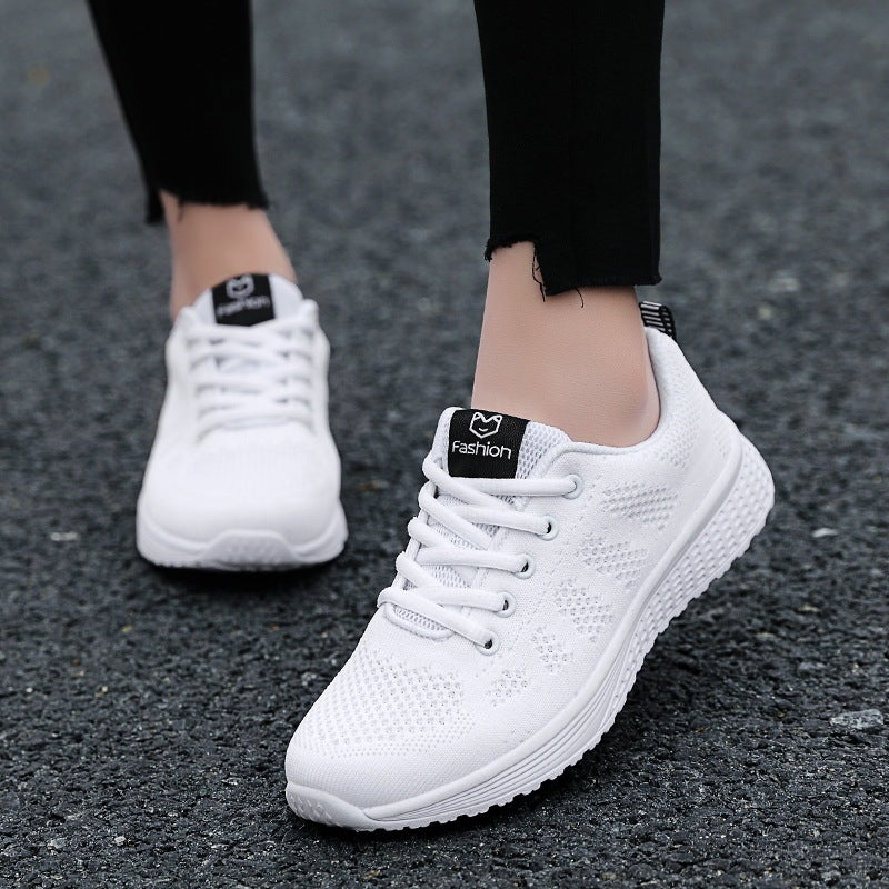 Women's Casual Sports Shoes: Trendy Comfort for Active Lifestyle