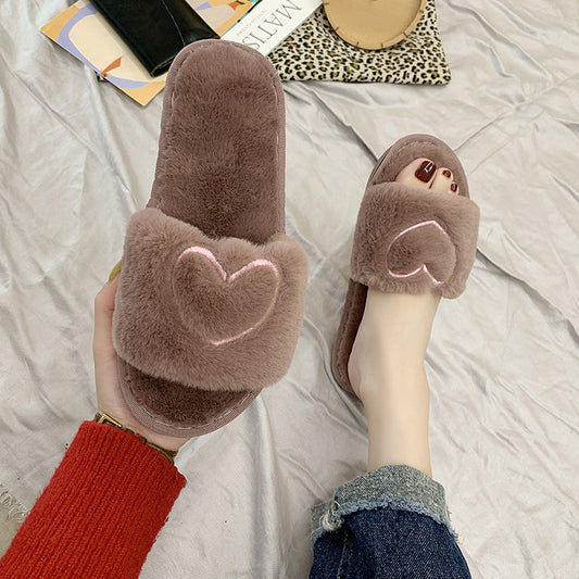 Cozy Women's Plush Slippers: Warmth & Comfort