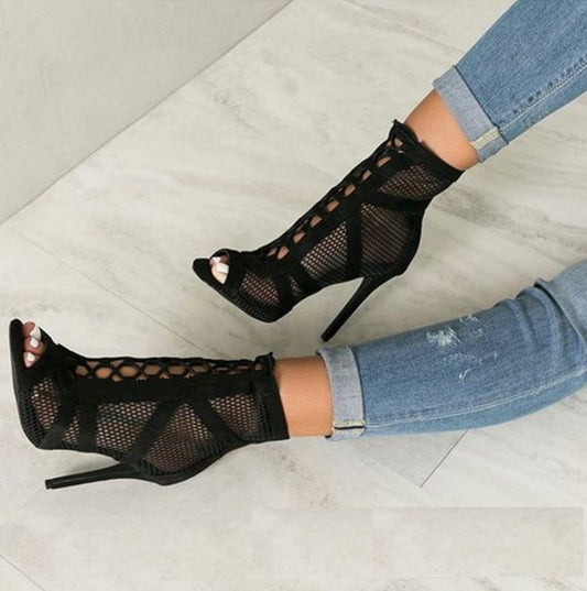 Stunning High Heel Shoes for Trendy Fashion Lovers