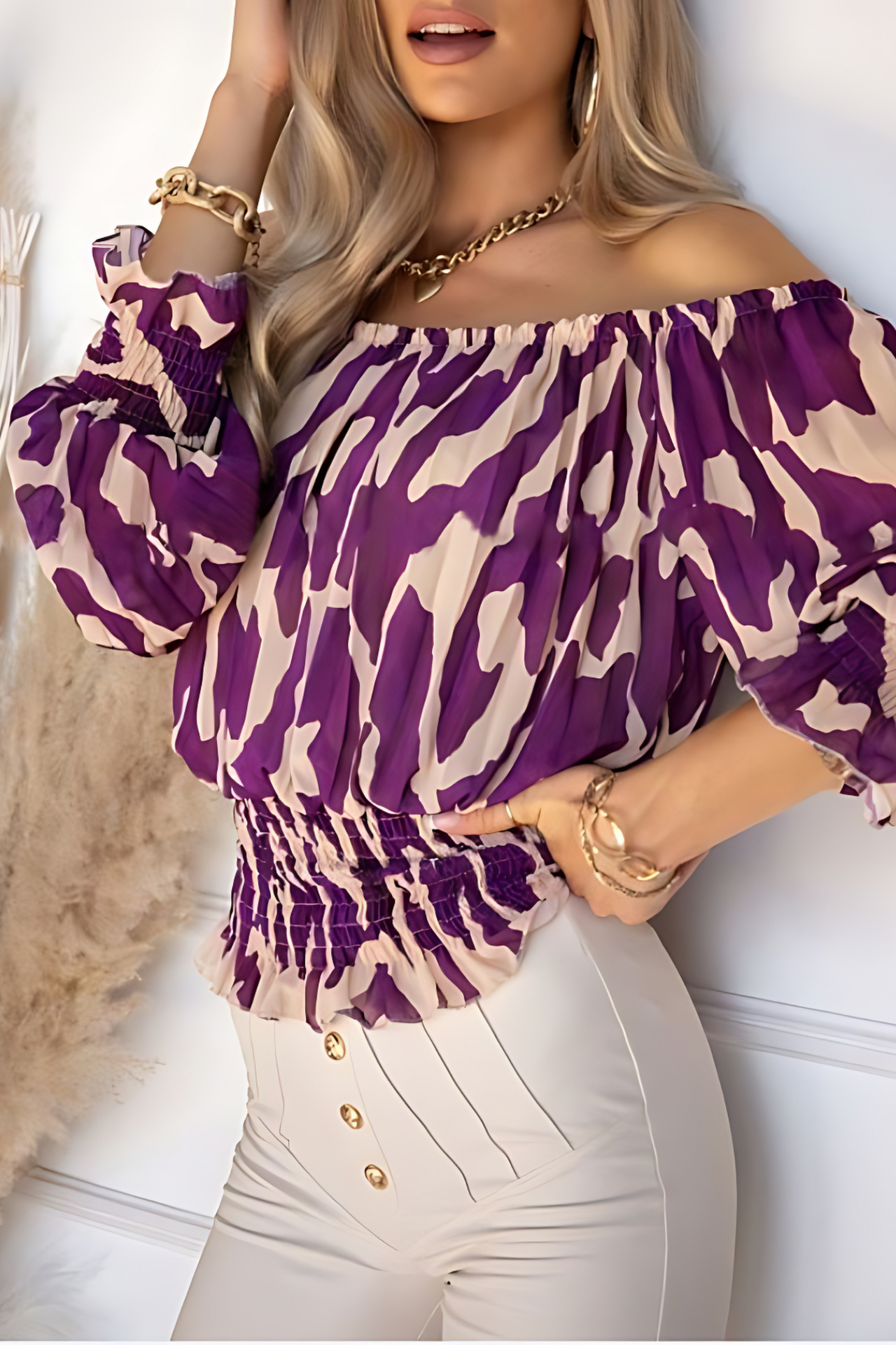 Off-Shoulder Printed Shirt: Sexy Women's Fashion